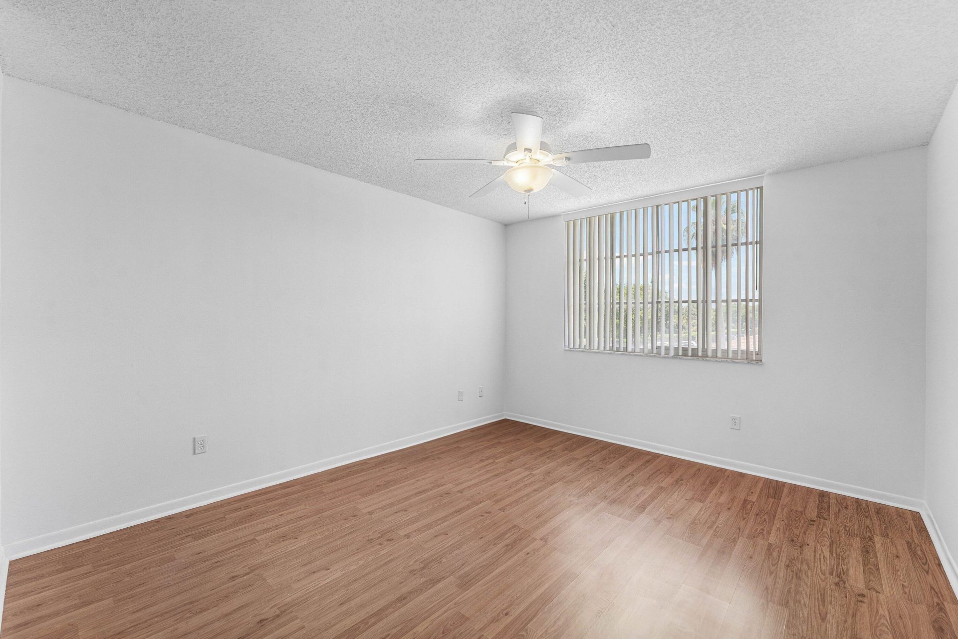 167 Yacht Club Way, Unit 205, Hypoluxo, FL 33462 Photo