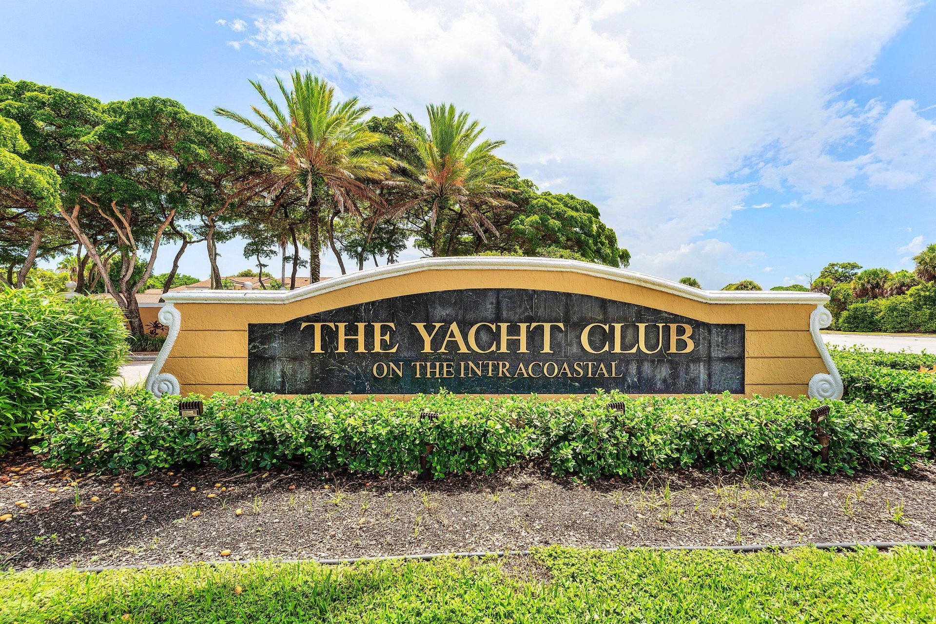 167 Yacht Club Way, Unit 205, Hypoluxo, FL 33462 Photo