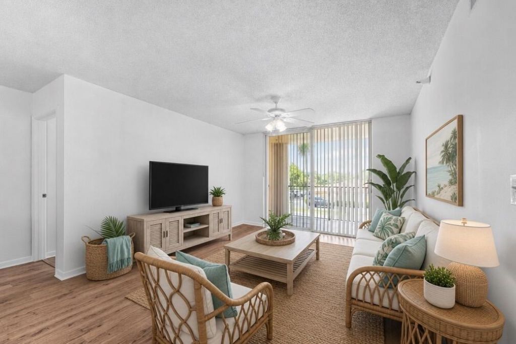 167 Yacht Club Way, Unit 205, Hypoluxo, FL 33462 Photo