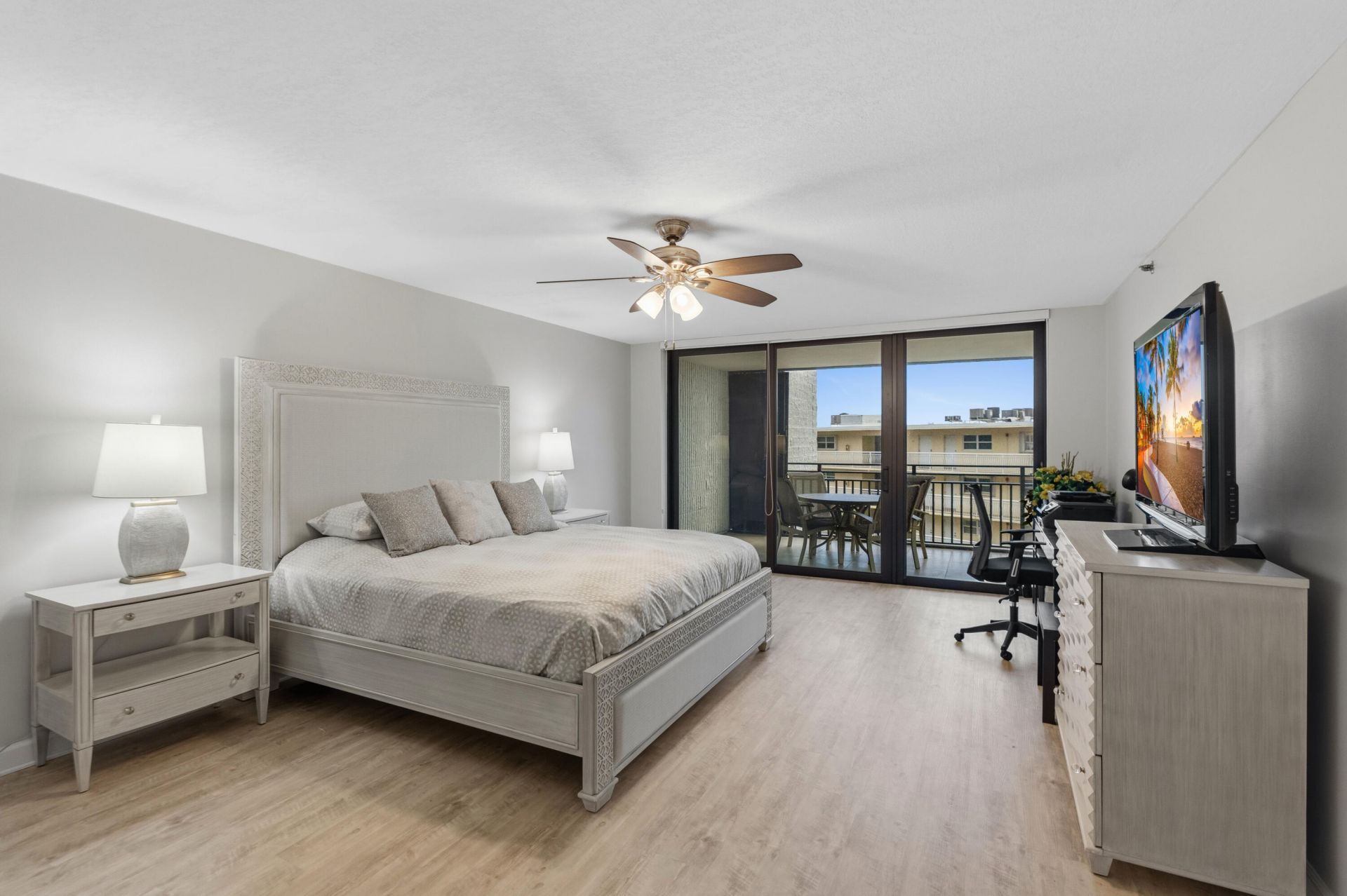 1167 Hillsboro Mile, Unit 509, Hillsboro Beach, FL 33062 Photo