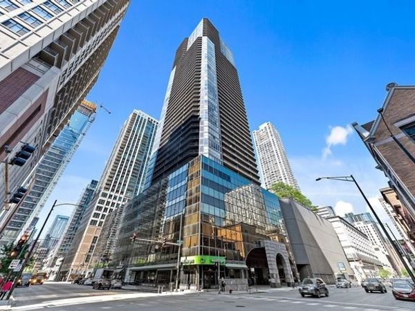 10 E Ontario Street , Unit 1303, Chicago, IL 60611