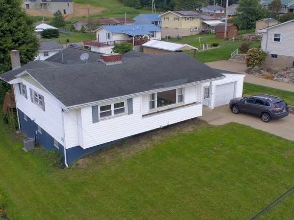 58 Spring Drive , Millersburg, OH 44654