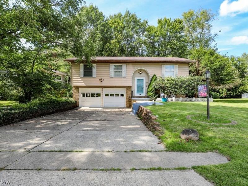 543 Brush Road, Ravenna, OH 44266 Photo 1