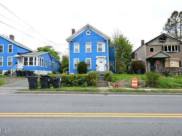 70 Saratoga Avenue, Waterford, NY 12188