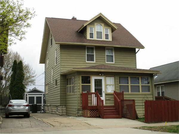 317 Hammond Avenue, Waterloo, IA 50702