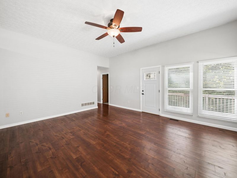 4511 Hidden Ridge Court, Columbus, OH 43230 Photo 8