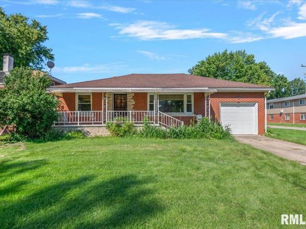 229 N MILTON Avenue, Springfield, IL 62702