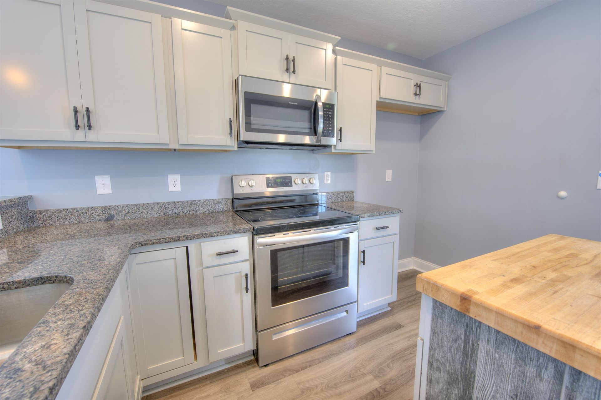 2587 Southern Crest Dr. Photo 13