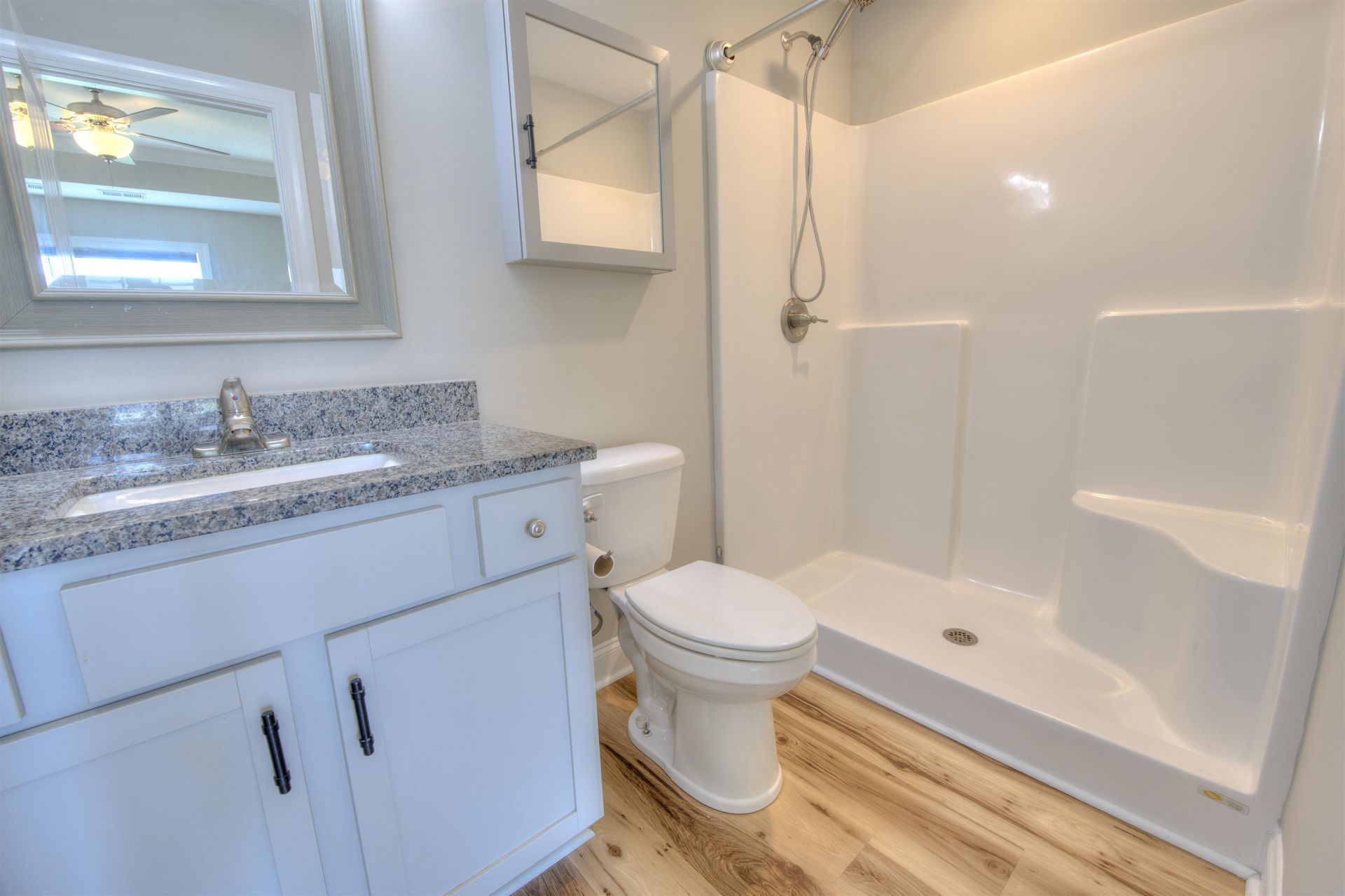 2587 Southern Crest Dr. Photo 18