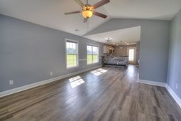 2587 Southern Crest Dr. photo 4