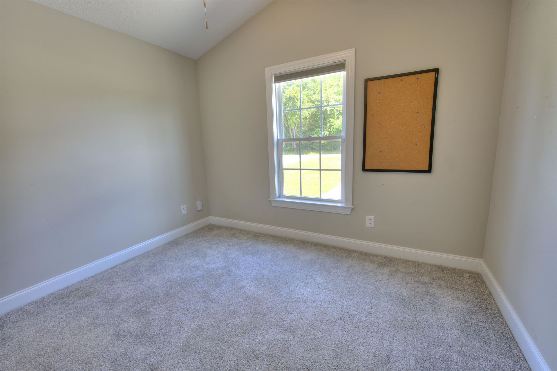 2587 Southern Crest Dr. Photo 21