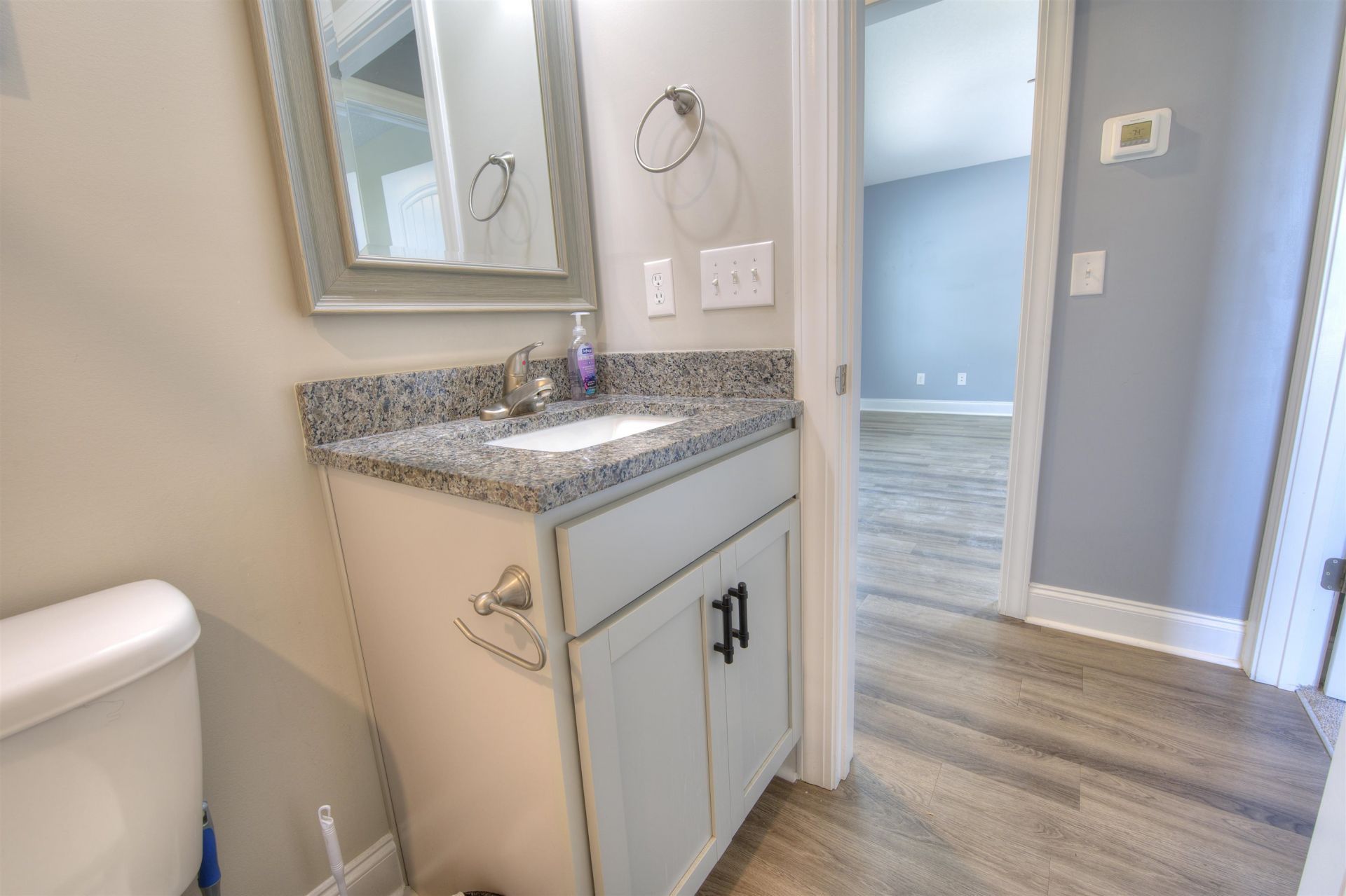2587 Southern Crest Dr. Photo 25
