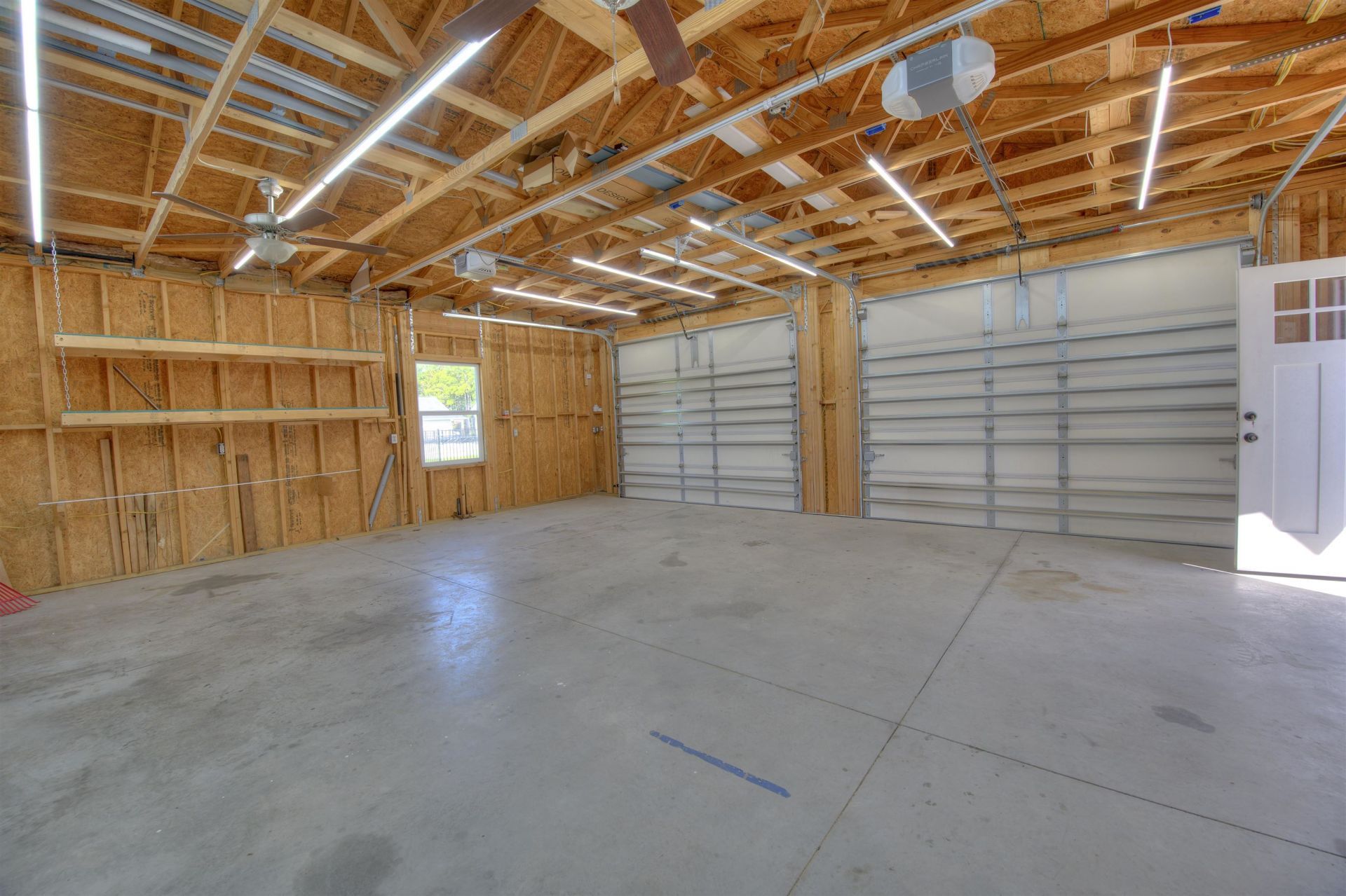 2587 Southern Crest Dr. Photo 33