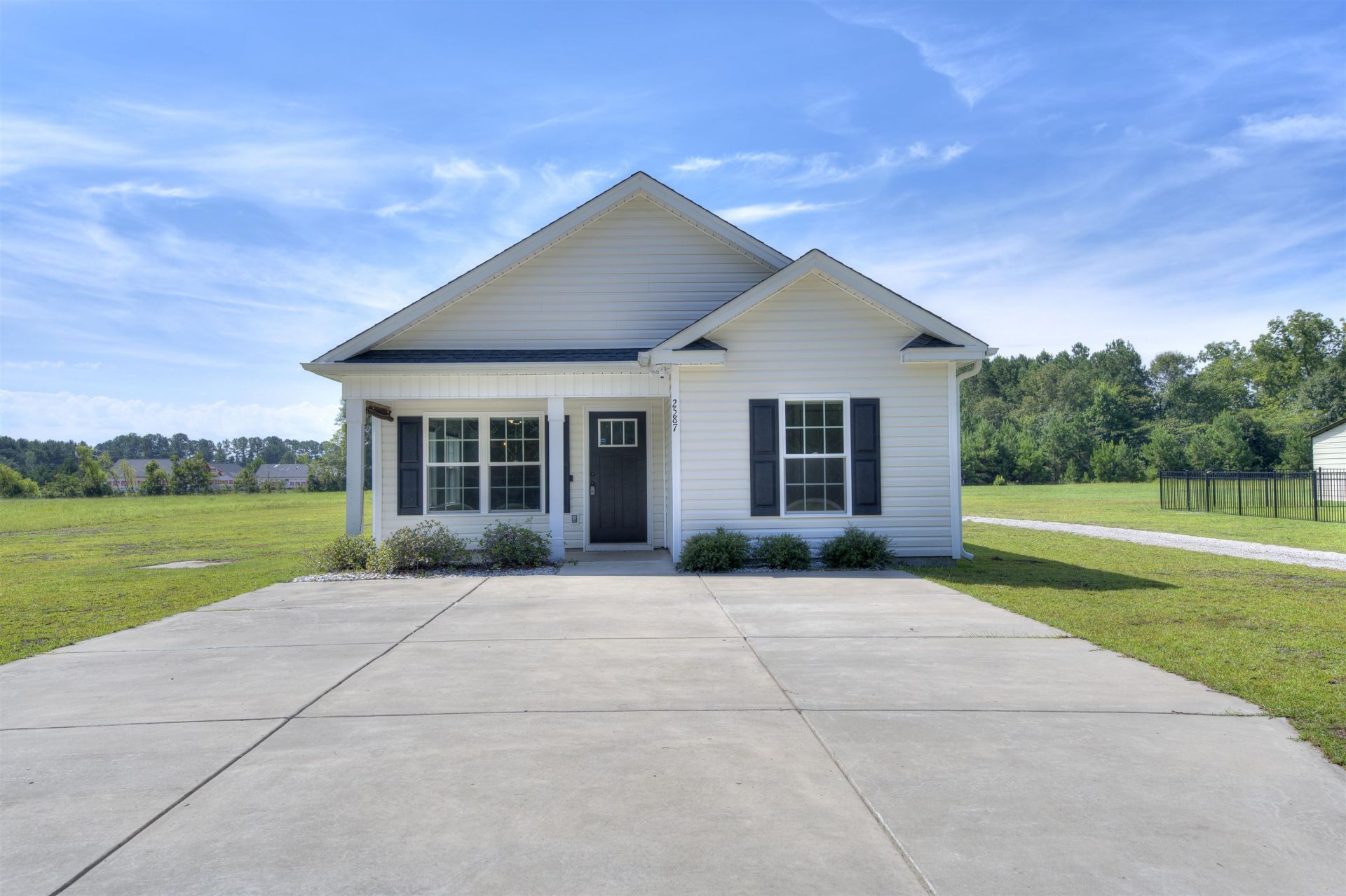 2587 Southern Crest Dr. Photo 47