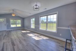 2587 Southern Crest Dr. photo 4