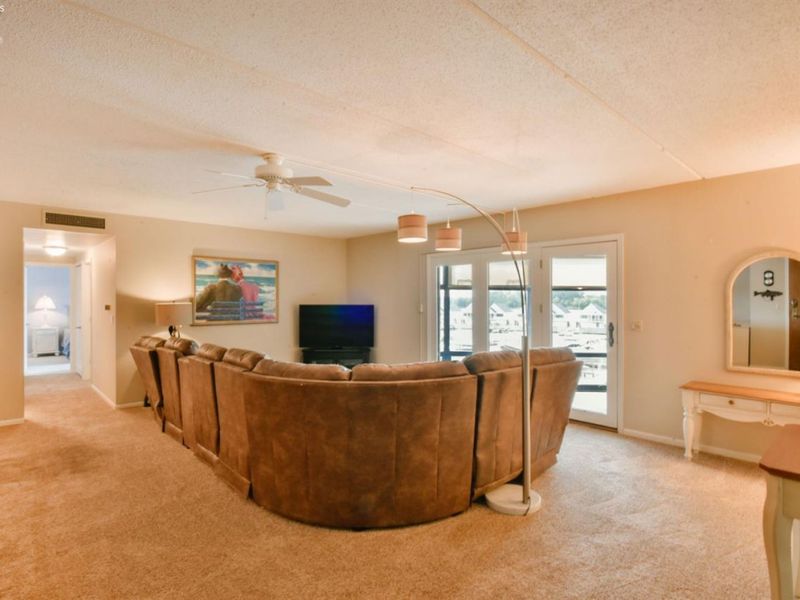 711 W Lakeshore Drive, Port Clinton, OH 43452 Photo 10