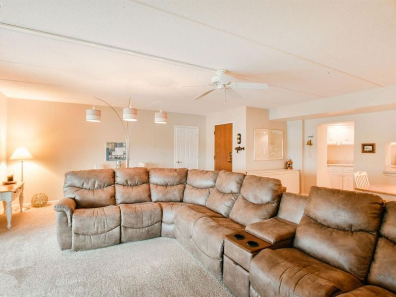 711 W Lakeshore Drive, Port Clinton, OH 43452 Photo 11