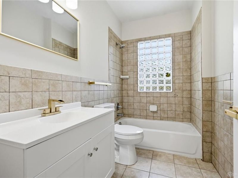 2403 S Sutphin Street, Middletown, OH 45044 Photo 4