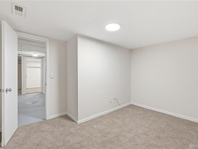 2403 S Sutphin Street, Middletown, OH 45044 Photo 40