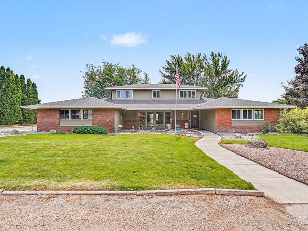 1703 Primrose Dr., Nampa, ID 83686