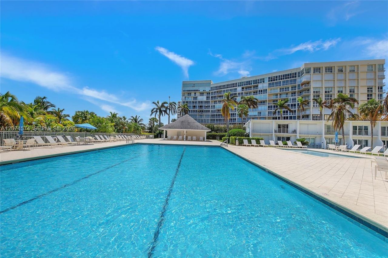 881 Ocean Dr , Unit 10A, Key Biscayne, FL 33149 Photo