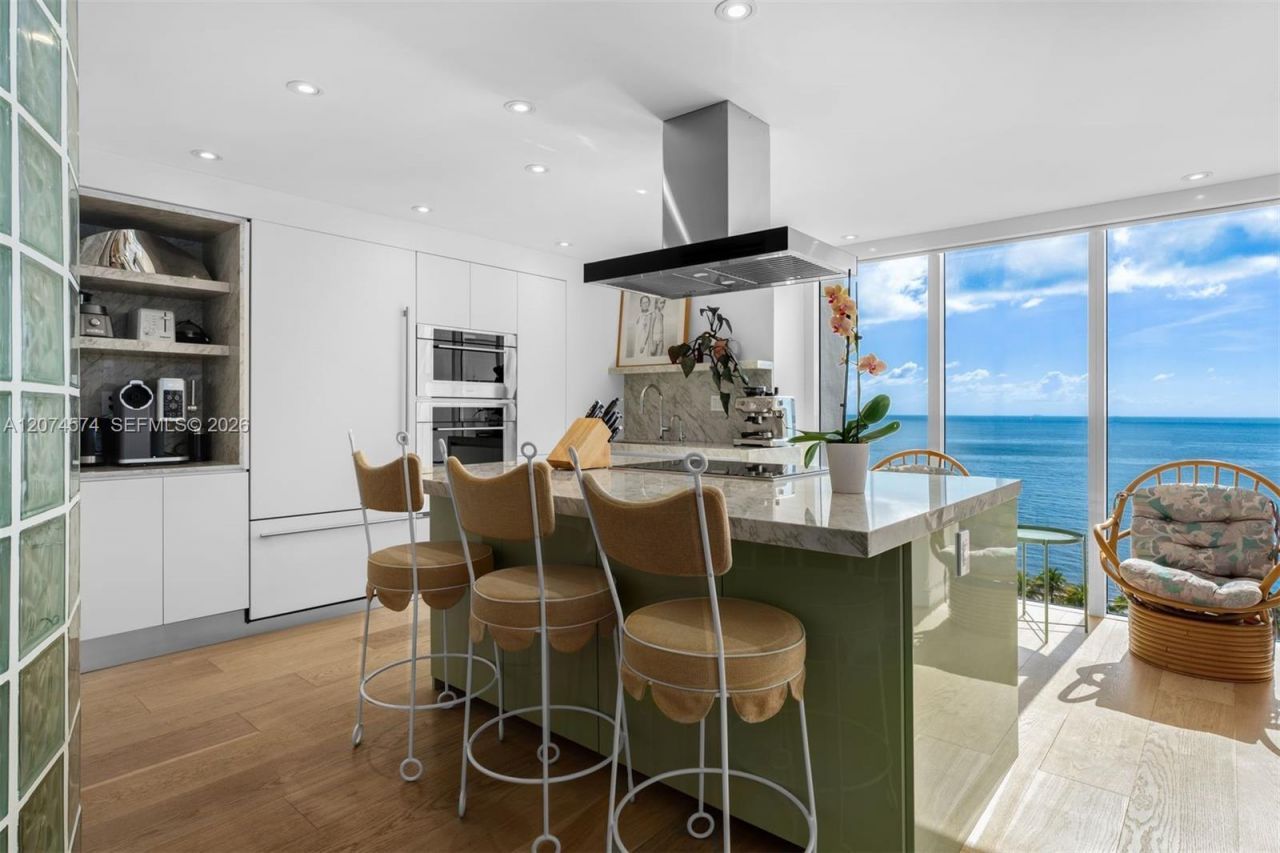 881 Ocean Dr , Unit 10A, Key Biscayne, FL 33149 Photo