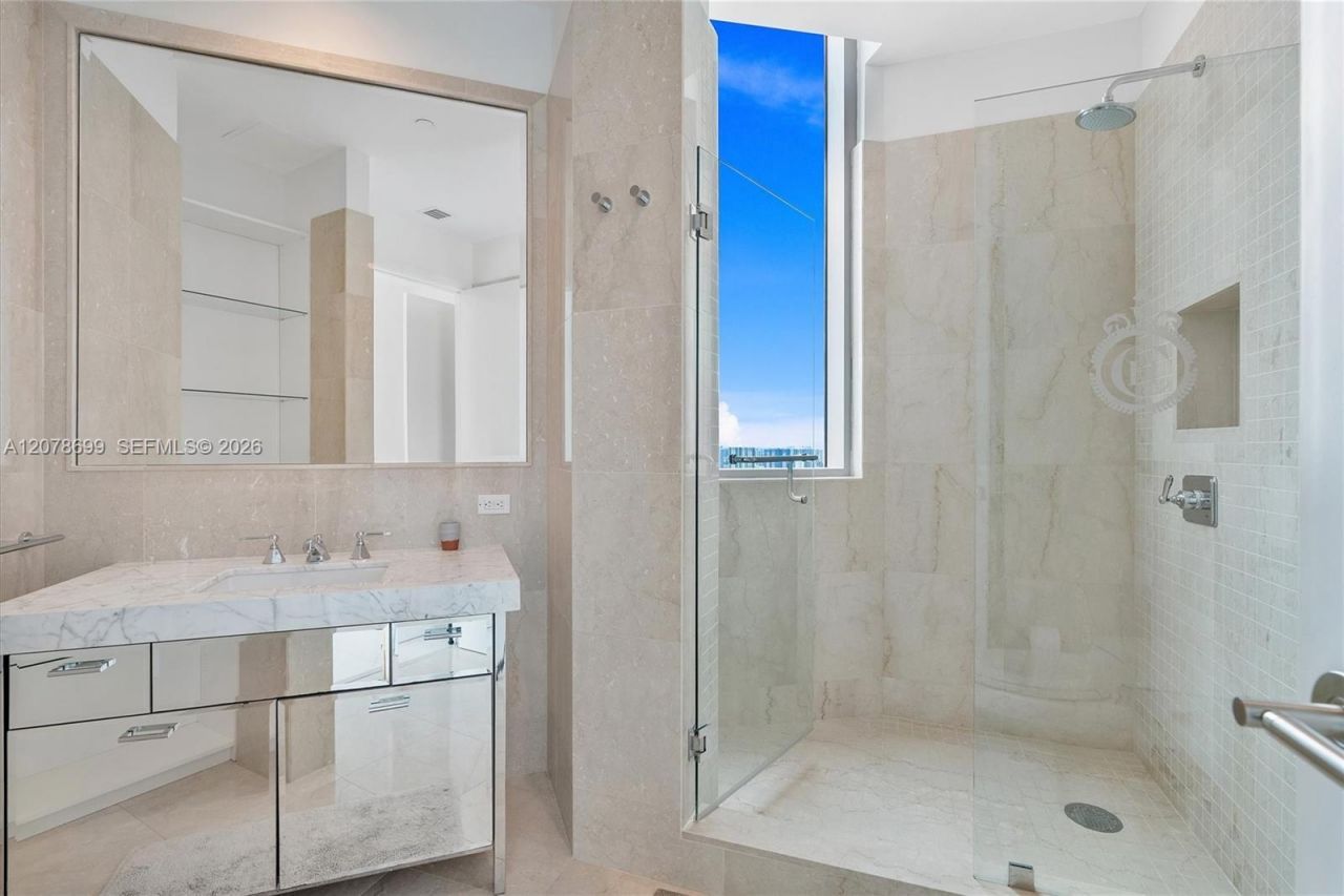 17475 Collins Ave , Unit 2203, Sunny Isles Beach, FL 33160 Photo