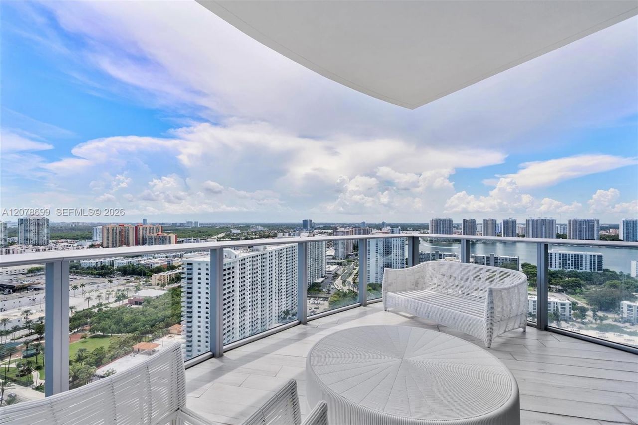 17475 Collins Ave , Unit 2203, Sunny Isles Beach, FL 33160 Photo