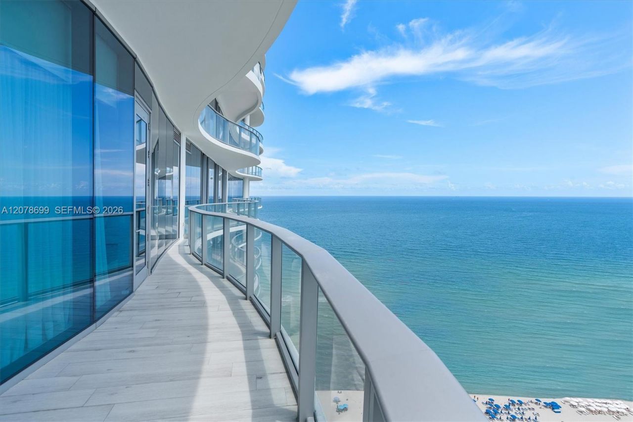 17475 Collins Ave , Unit 2203, Sunny Isles Beach, FL 33160 Photo