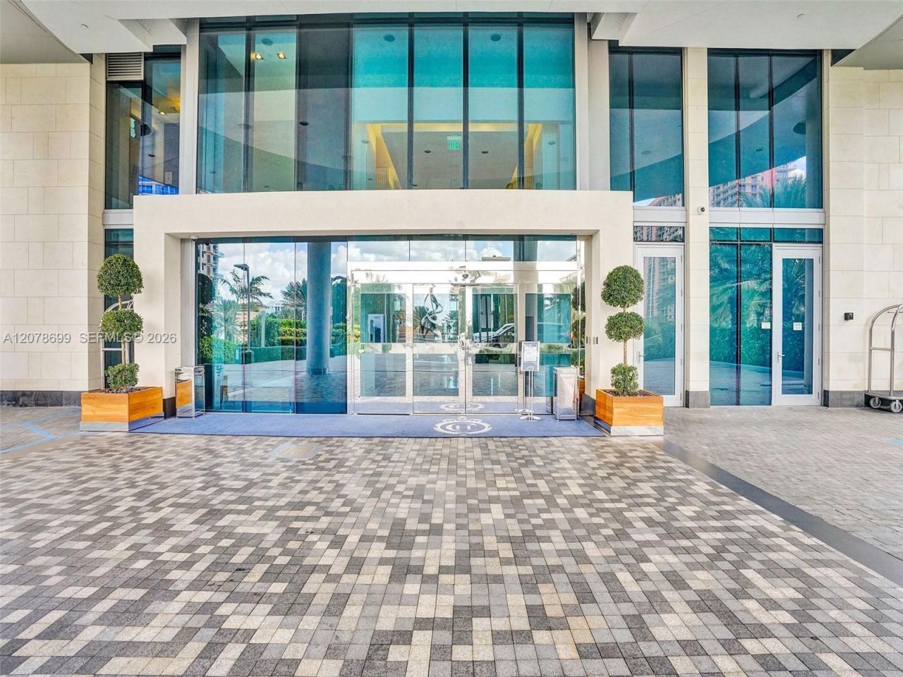 17475 Collins Ave , Unit 2203, Sunny Isles Beach, FL 33160 Photo