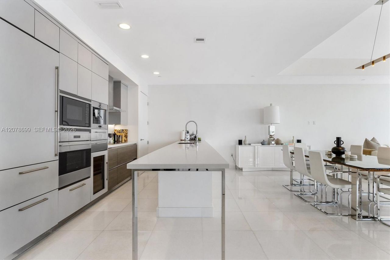 17475 Collins Ave , Unit 2203, Sunny Isles Beach, FL 33160 Photo