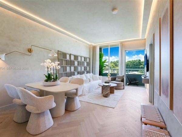 3250 Grand Ave, Unit 307, Miami, FL 33133
