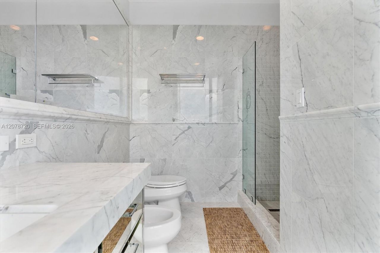 17475 Collins Ave , Unit 2203, Sunny Isles Beach, FL 33160 Photo