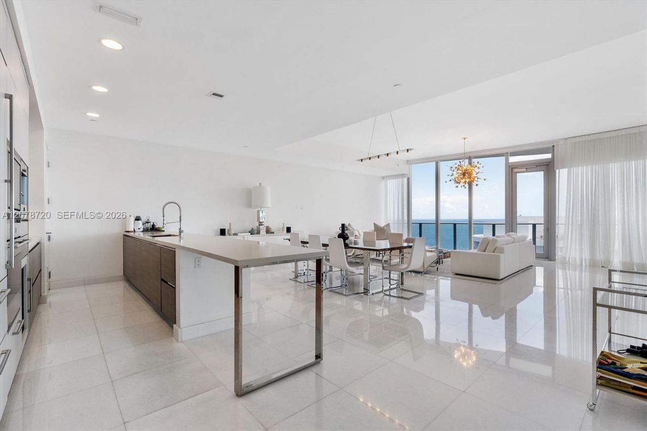 17475 Collins Ave , Unit 2203, Sunny Isles Beach, FL 33160 Photo