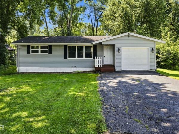 4515 Willow Lane , McHenry, IL 60050