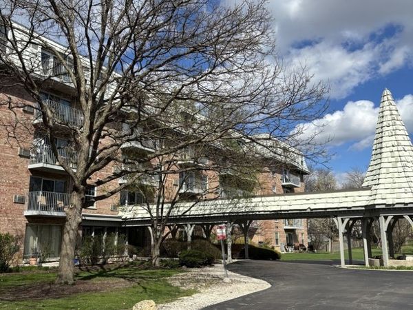 5125 Blodgett Avenue , Unit 211T, Downers Grove, IL 60515