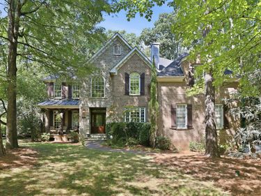304 Flint Point Lane, Holly Springs, NC 27540