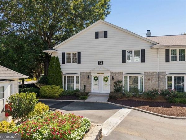 136 NW Peachtree Memorial Drive NW, Unit VA 1, Atlanta, GA 30309