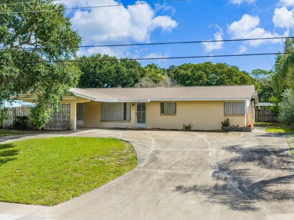 2005 Saxon Drive, New Smyrna Beach, FL 32169
