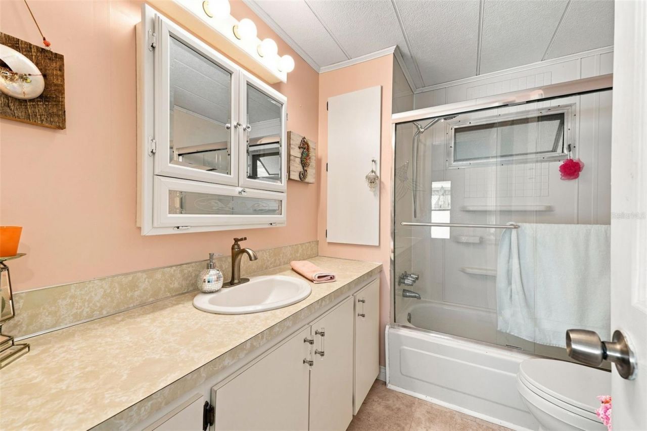3352 Kauna Point Drive, Holiday, FL 34691 Photo
