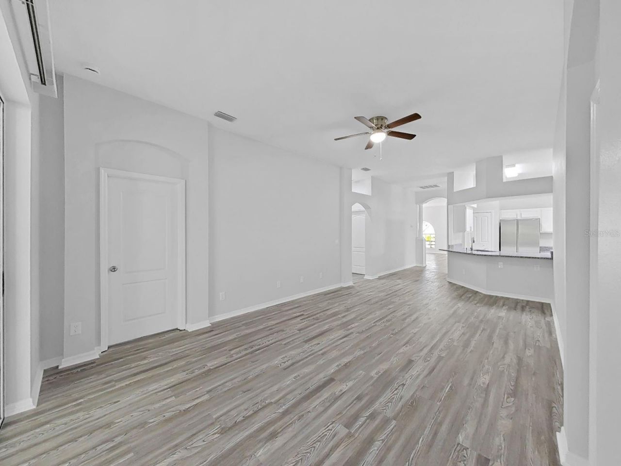 1423 Lake Shore Ranch Drive, Seffner, FL 33584 Photo
