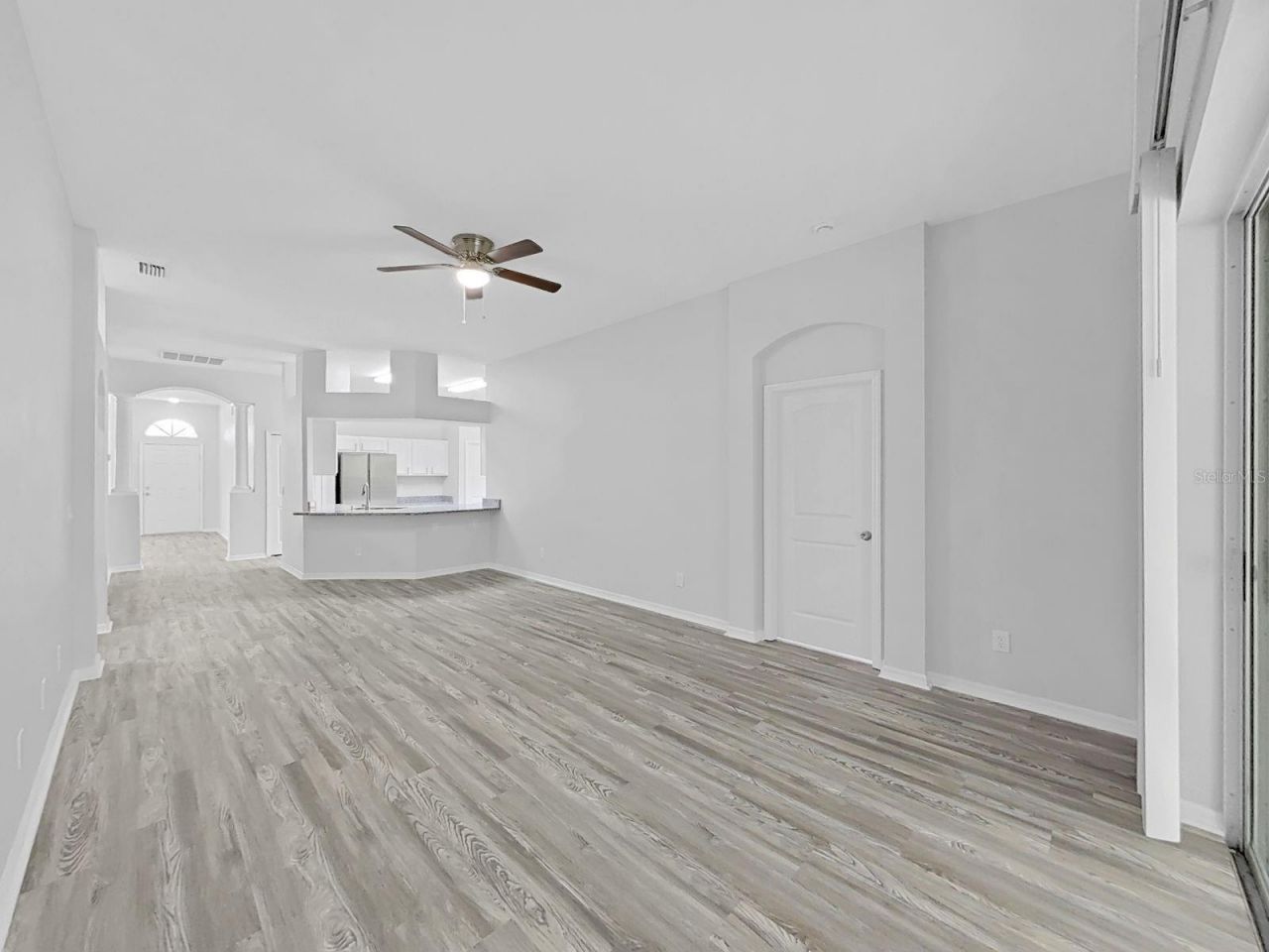 1423 Lake Shore Ranch Drive, Seffner, FL 33584 Photo