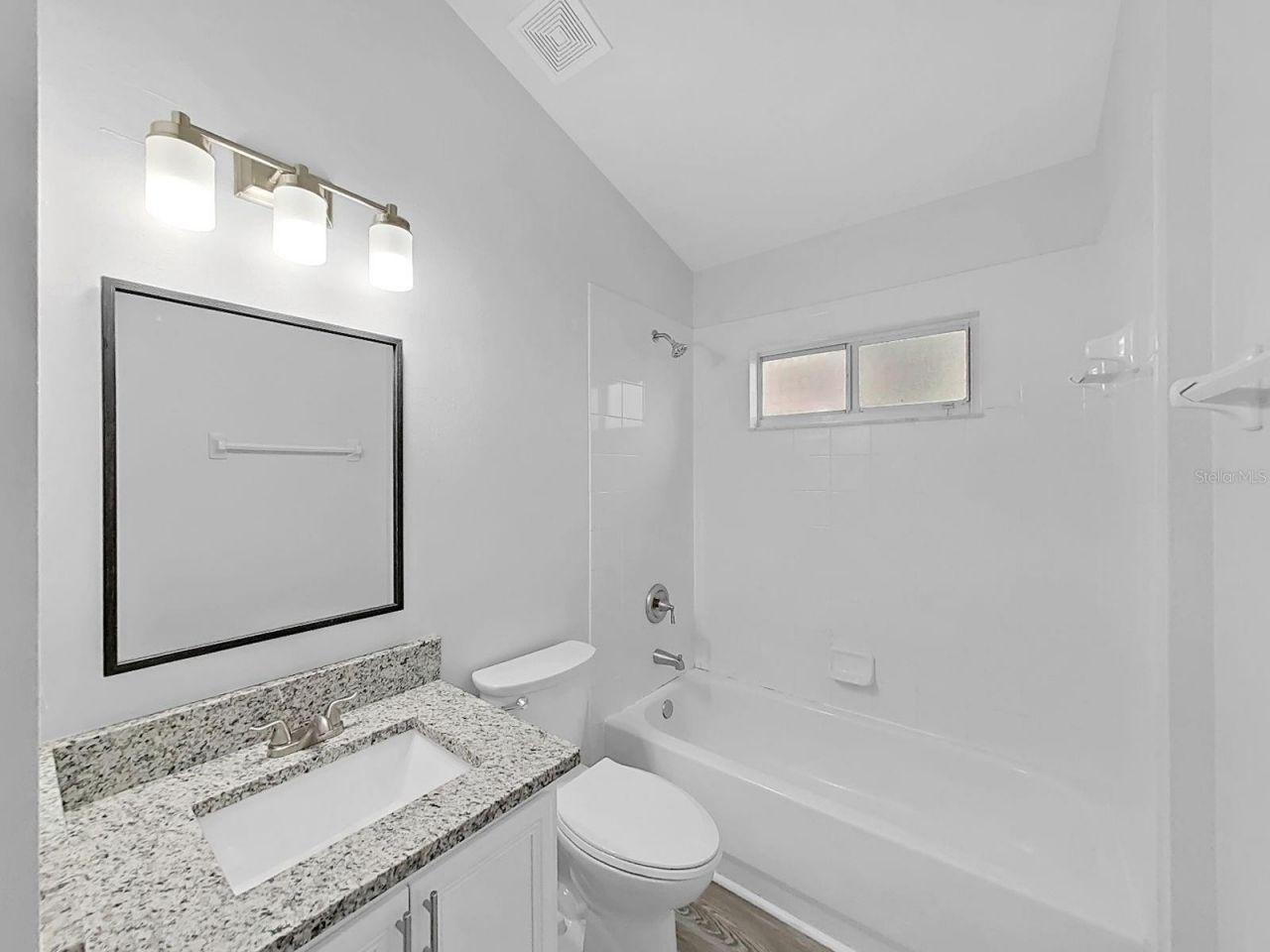 1423 Lake Shore Ranch Drive, Seffner, FL 33584 Photo