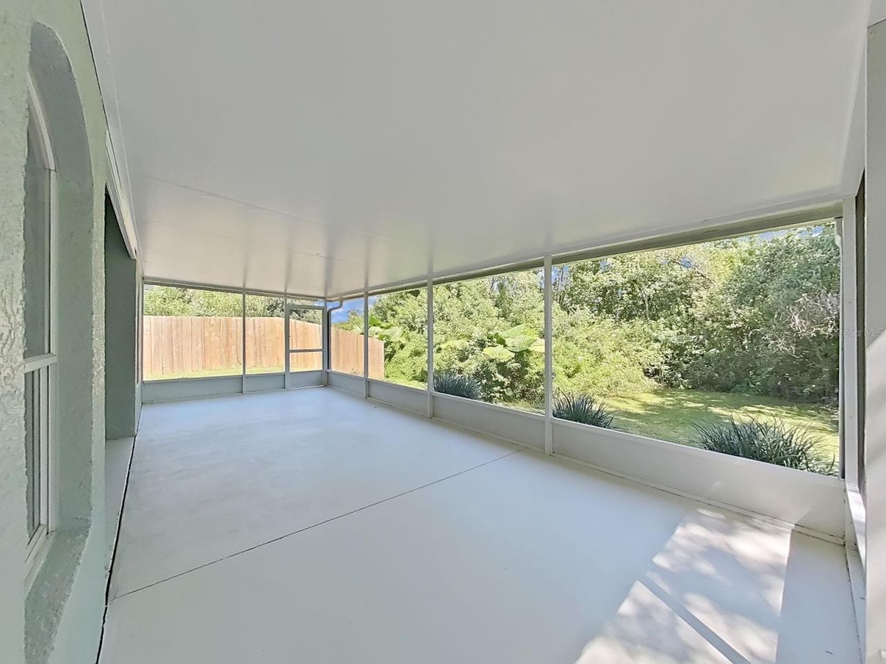 1423 Lake Shore Ranch Drive, Seffner, FL 33584 Photo