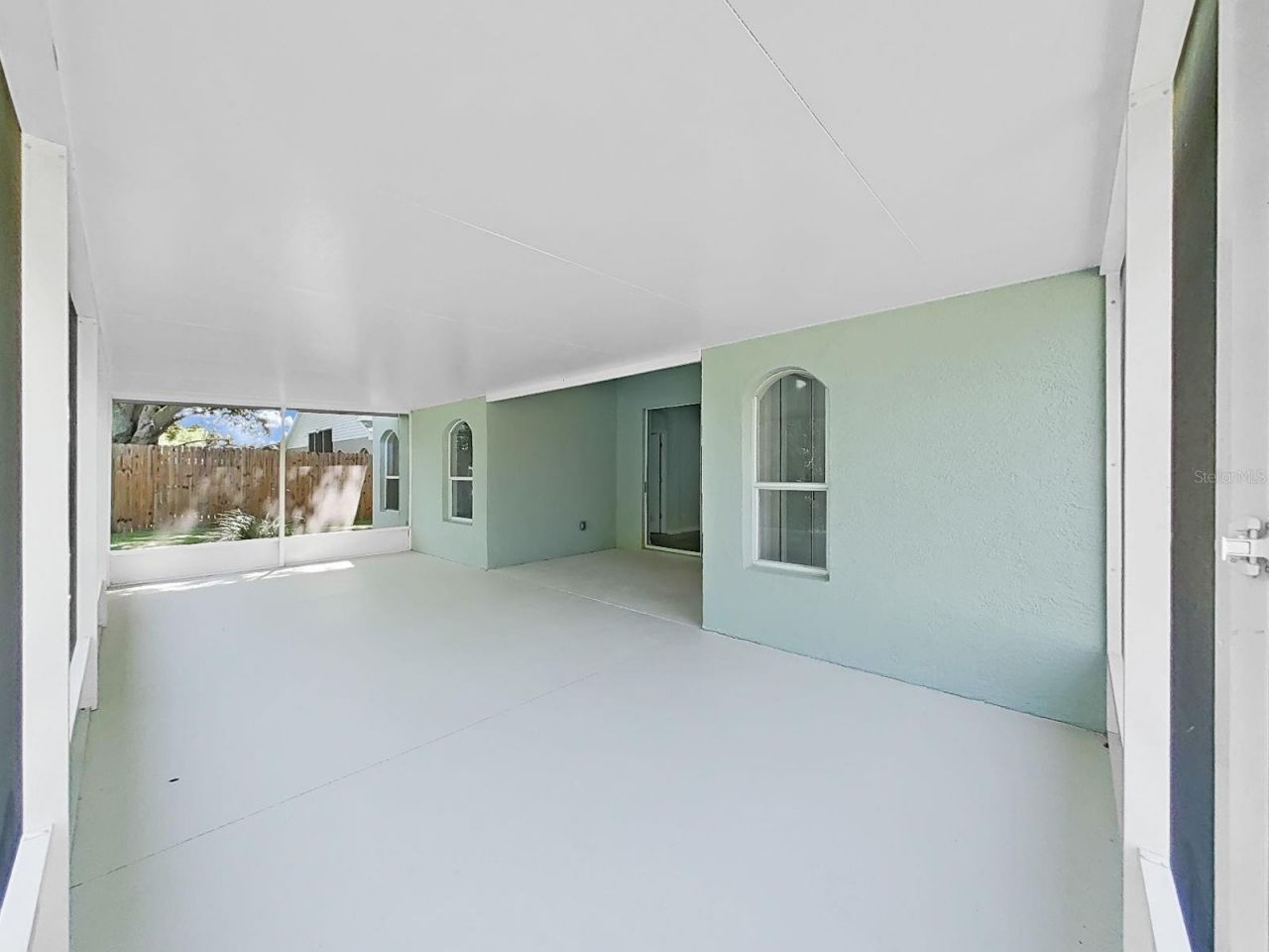 1423 Lake Shore Ranch Drive, Seffner, FL 33584 Photo