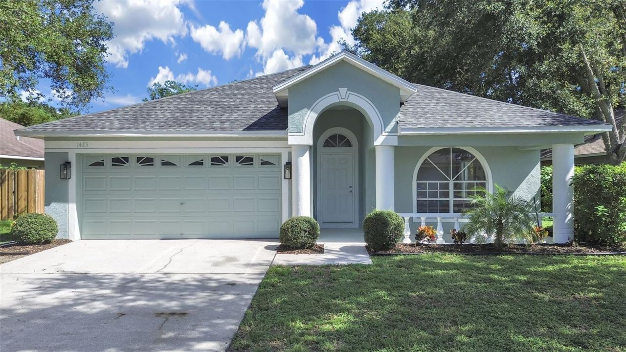 1423 Lake Shore Ranch Drive, Seffner, FL 33584 Photo