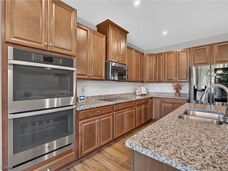 8492 Raya Lane, Streetsboro, OH 44241 Photo 6