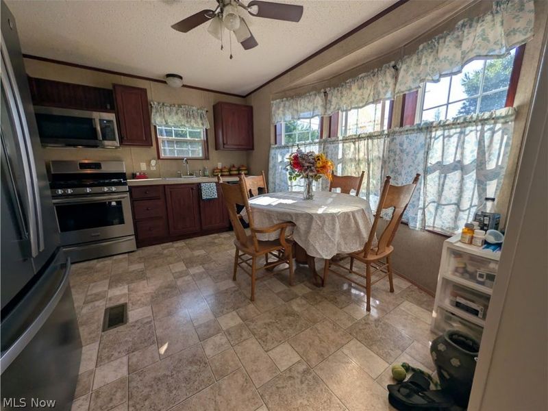 6615 Cleveland Road, Unit Lot 9, Ravenna, OH 44266 Photo 6