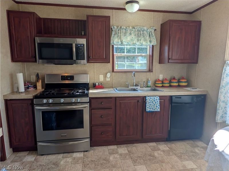 6615 Cleveland Road, Unit Lot 9, Ravenna, OH 44266 Photo 9