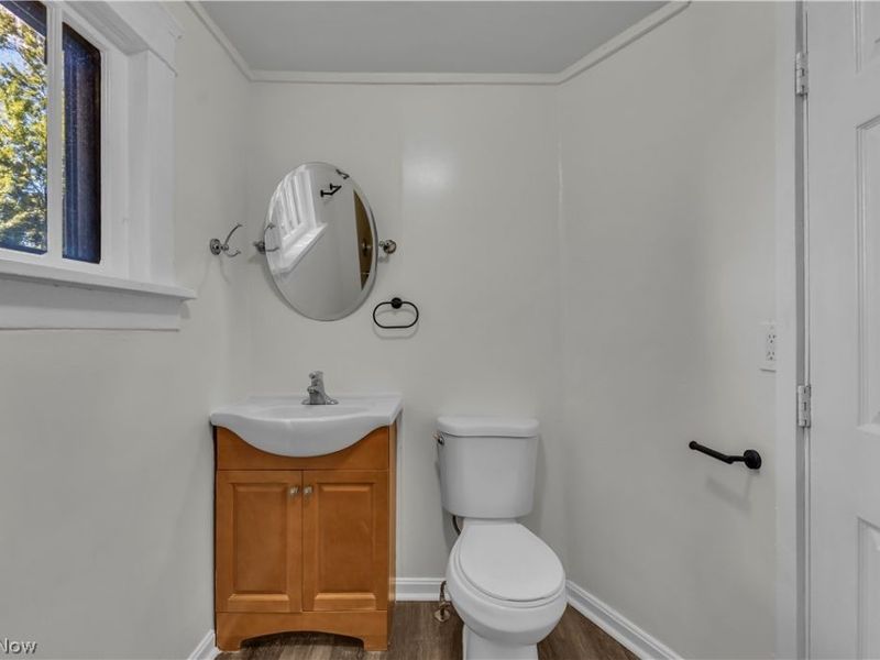 1296 W Wilbeth Road, Akron, OH 44314 Photo 23